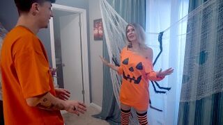 مراقبة أمي وهي تستحم نيك مفاجئ سكس امهات - xnx