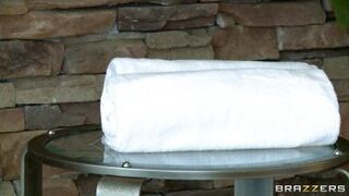 كاتيا في أيدي مدلك فحل سكس تدليك - xnx