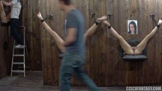 غرفة الأحلام لكل رجل سكس جماعي - xnx