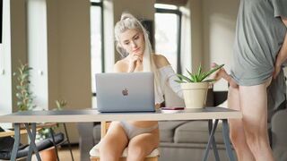 سكس بنات - جعل الاجتماعات أكثر ملاءمة سكس بنت - xnx