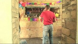 سكس جماعي لا تنظر إلى جسدي - xnx